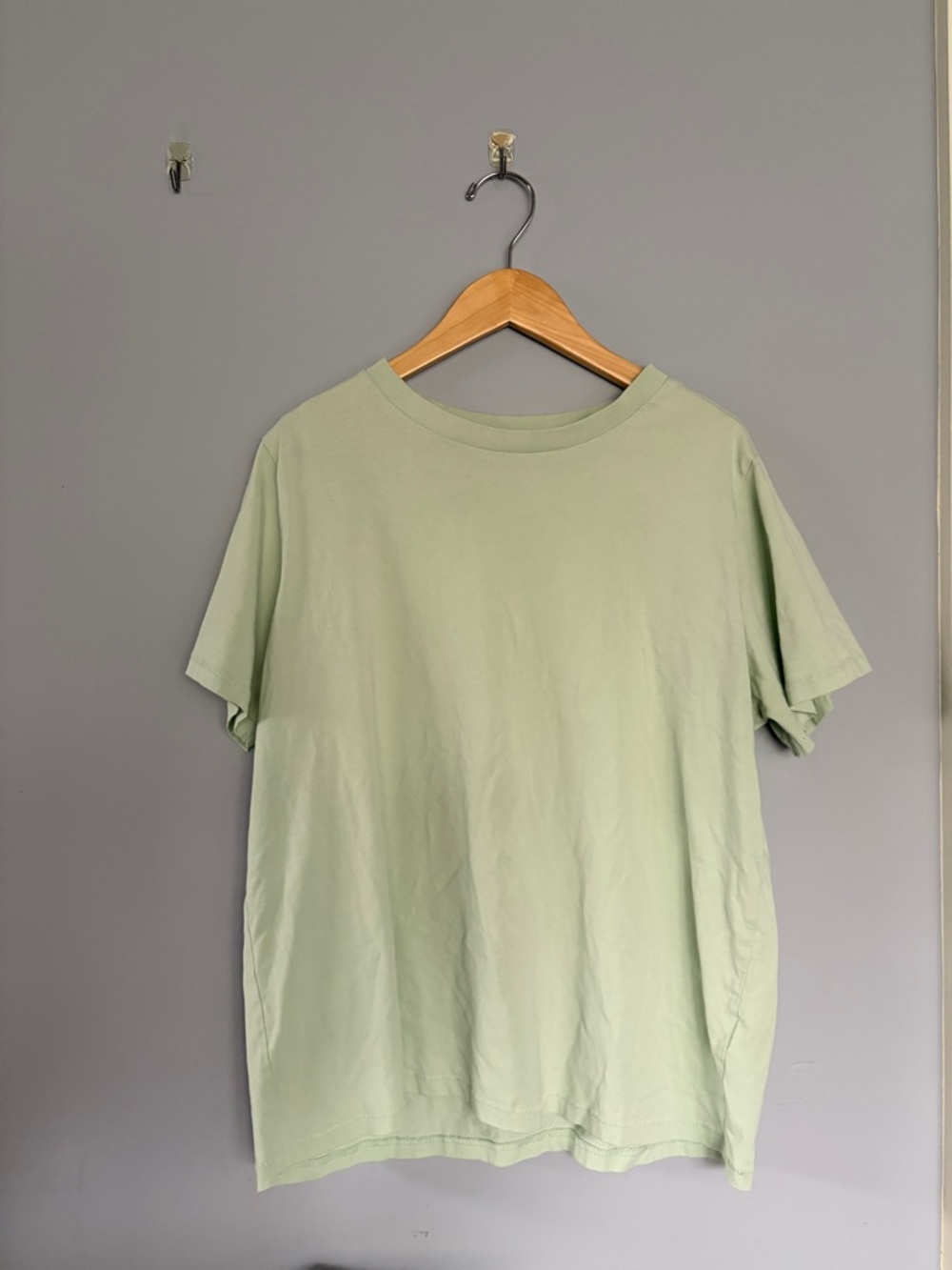 Primark Short Sleeve Tee in Light Sage Green